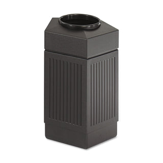 Safco® Canmeleon&trade; Pentagon Plastic Outdoor Trash Can, 30 Gallon, Black (SAF9485BL)