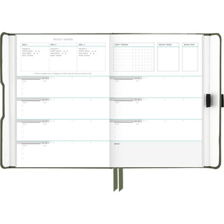 AT-A-GLANCE® Foundation Undated Weekly/Monthly Planner, 8.5" x 6.75", Green Cover, 12-Month: Undated (AAGFD20060)
