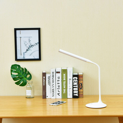 Data Accessories Corp Desk Lamp - 15